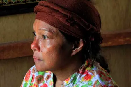 Nora Aunor in <i>Sinapupunan</i> (<i>Thy Womb</i>)