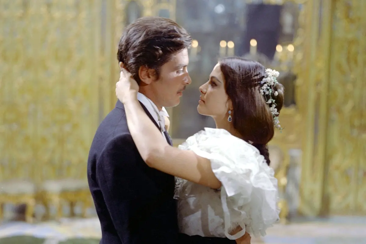 Alain Delon e Claudia Cardinale ne Il Gattopardo (1963) \\u00A9 TITANUS