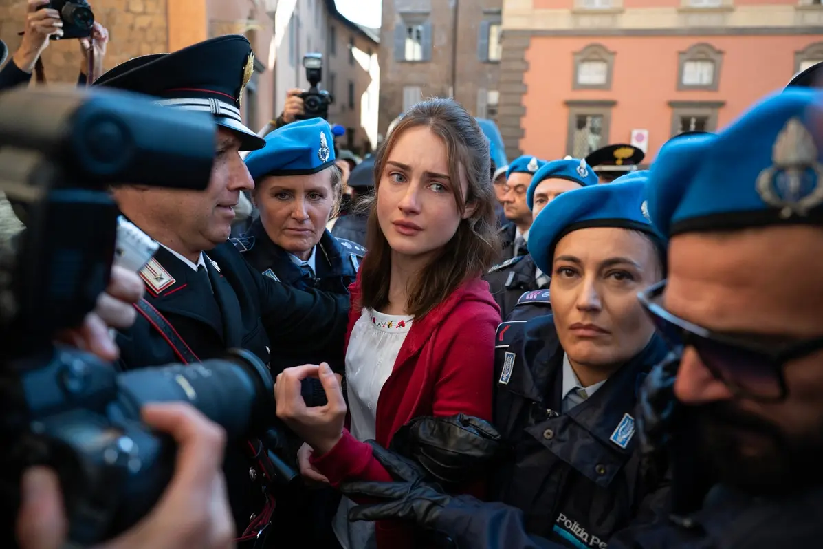 THE TWISTED TALE OF AMANDA KNOX - \\u201CFirst Look\\u201D - A limited series inspired by the story of how Amanda Knox was wrongfully convicted for the tragic murder of her roommate Meredith Kercher and her sixteen-year odyssey to set herself free. (Disney/Andrea Miconi) GRACE VAN PATTEN , Disney