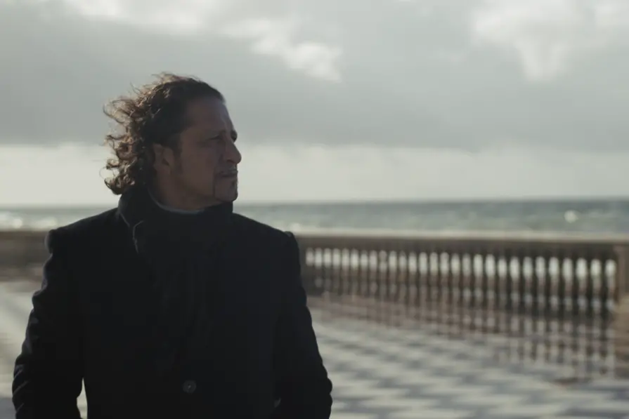 Igor Protti in una scena del documentario diretto da Luca Dal Canto