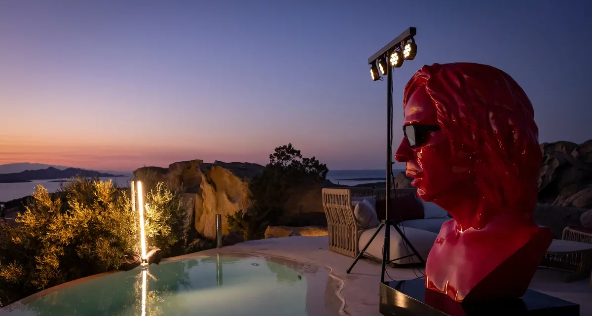 Non si ferma il Buen camino di Checco Zalone