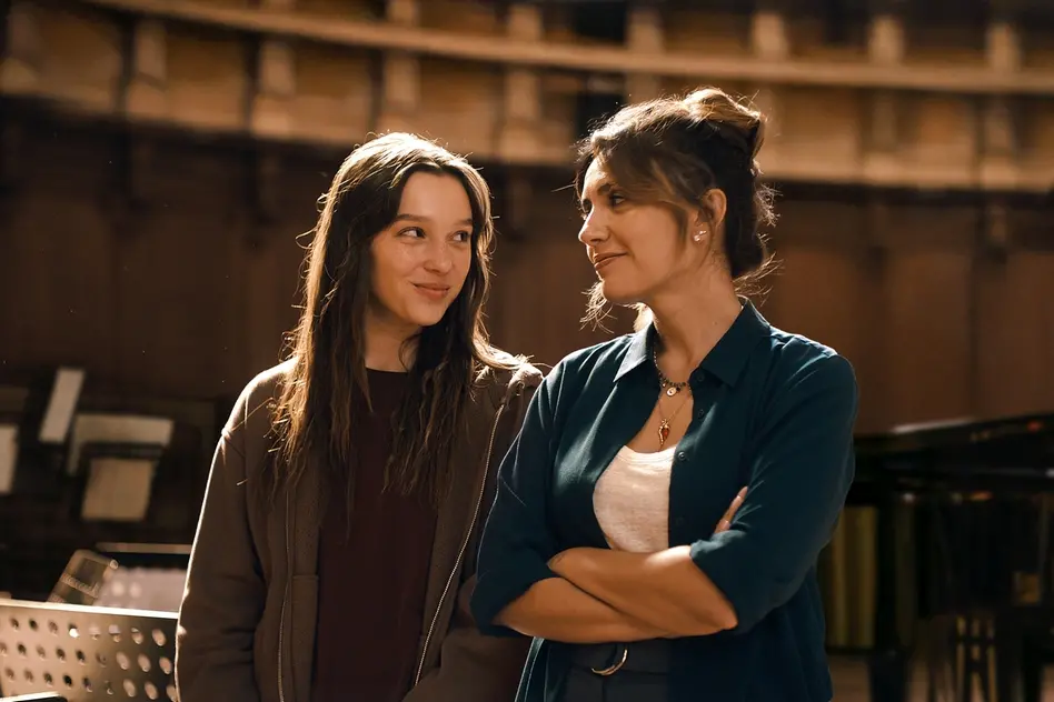 Sarah Toscano e Serena Rossi in Non abbiam bisogno di parole