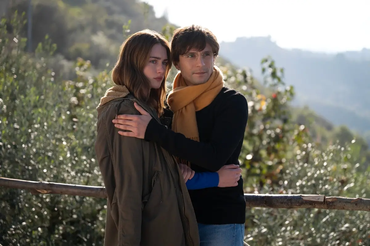 THE TWISTED TALE OF AMANDA KNOX - “First Look” - A limited series inspired by the story of how Amanda Knox was wrongfully convicted for the tragic murder of her roommate Meredith Kercher and her sixteen-year odyssey to set herself free. (Disney/Andrea Miconi) GRACE VAN PATTEN, GIUSEPPE DE DOMENICO