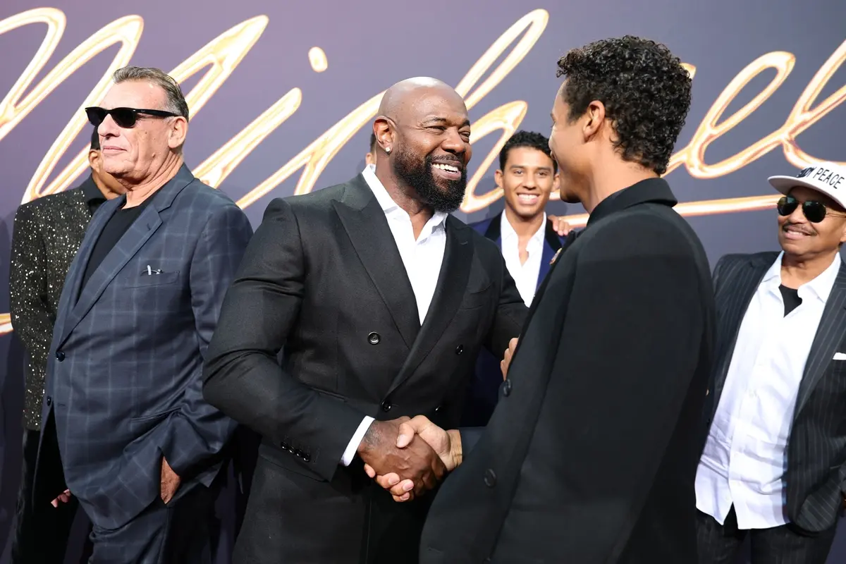 Il produttore Graham King, il regista Antoine Fuqua e il protagonista Jaafar Jackson alla premiere di Berlino - Getty Images for Universal Pictures