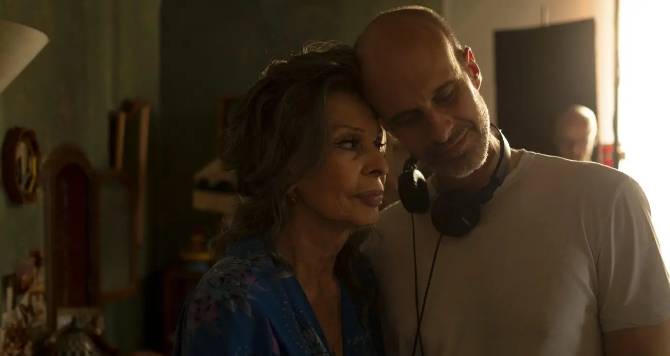 Sophia Loren e Edoardo Ponti sul set - credits: Regine de Lazzaris aka Greta