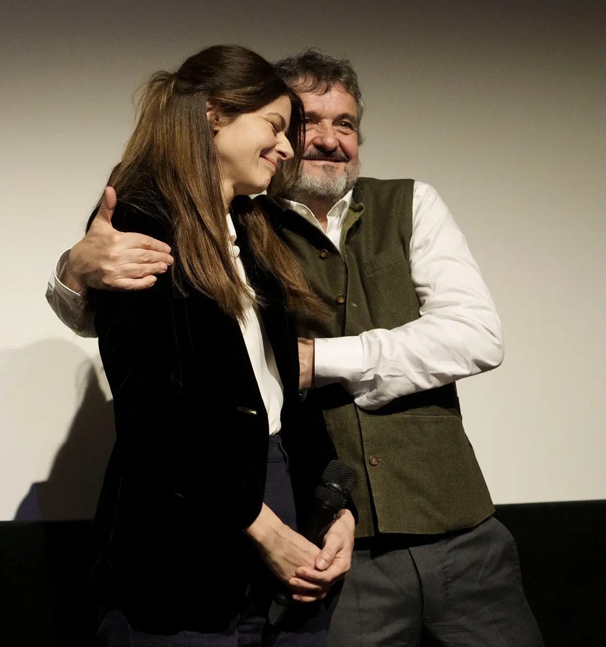 Il produttore Carlo Cresto-Dina con Barbara Ronchi, premio Migliore Interpretazione Femminile per Elisa di Leonardo Di Costanzo