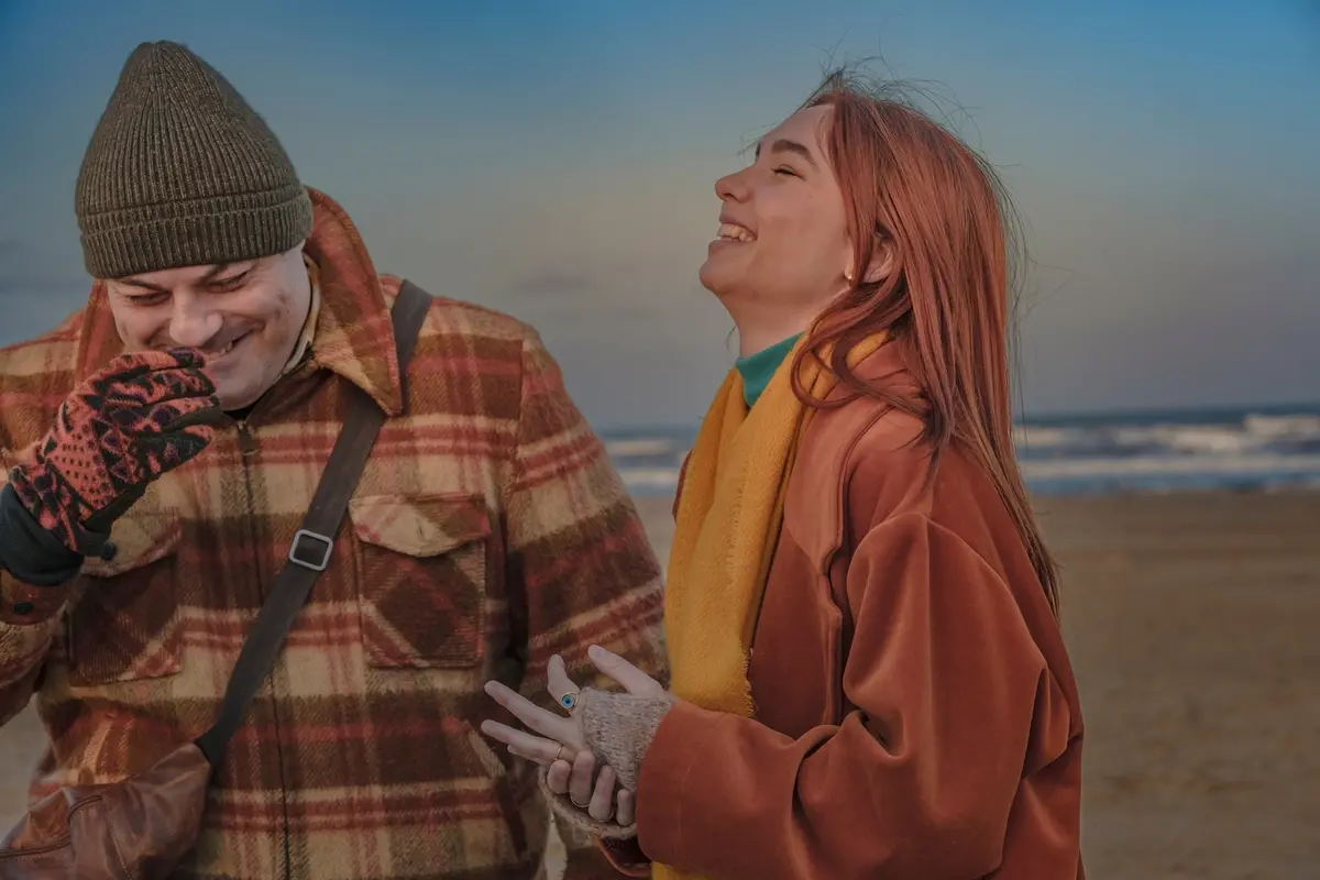 Yuri Tuci e Matilda De Angelis in La vita da grandi , Francesca Fago
