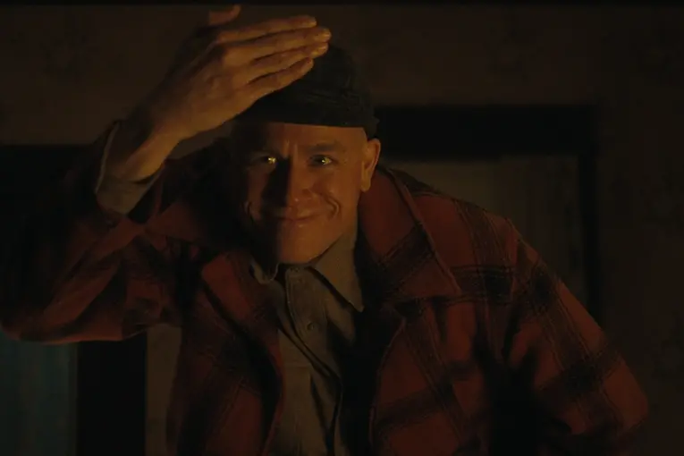 Monster: The Ed Gein Story. Charlie Hunnam as Ed Gein in episode 303 of Monster: The Ed Gein Story. Cr. Courtesy Of Netflix \\u00A9 2025 , COURTESY OF NETFLIX