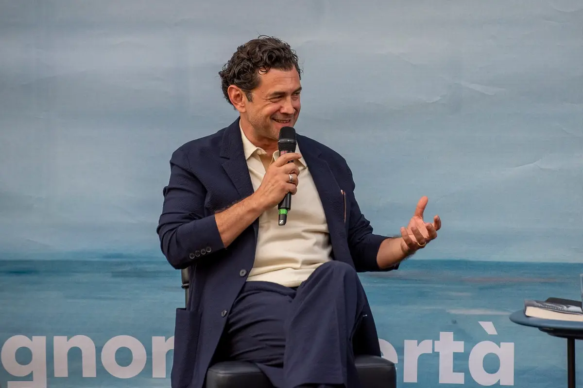 Vinicio Marchioni , Monica Fagioli