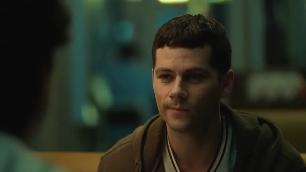 Dylan O'Brien in Fratelli a metà