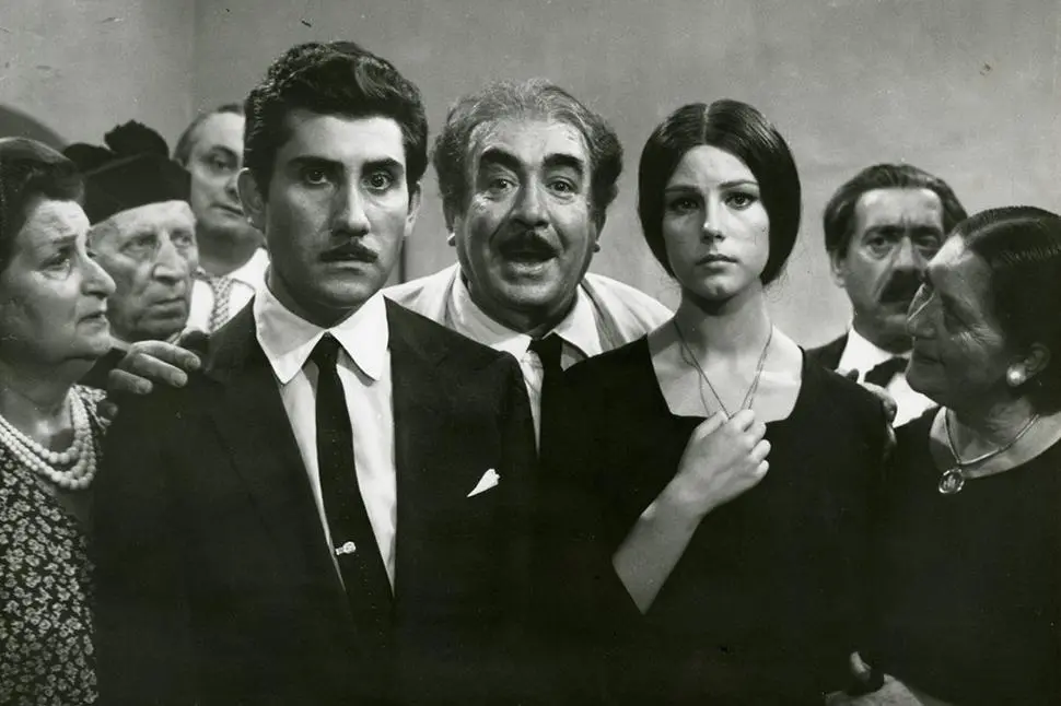 Aldo Puglisi, Saro Urz\\u00EC e Stefania Sandrelli in Sedotta e abbandonata , Biennale di Venezia
