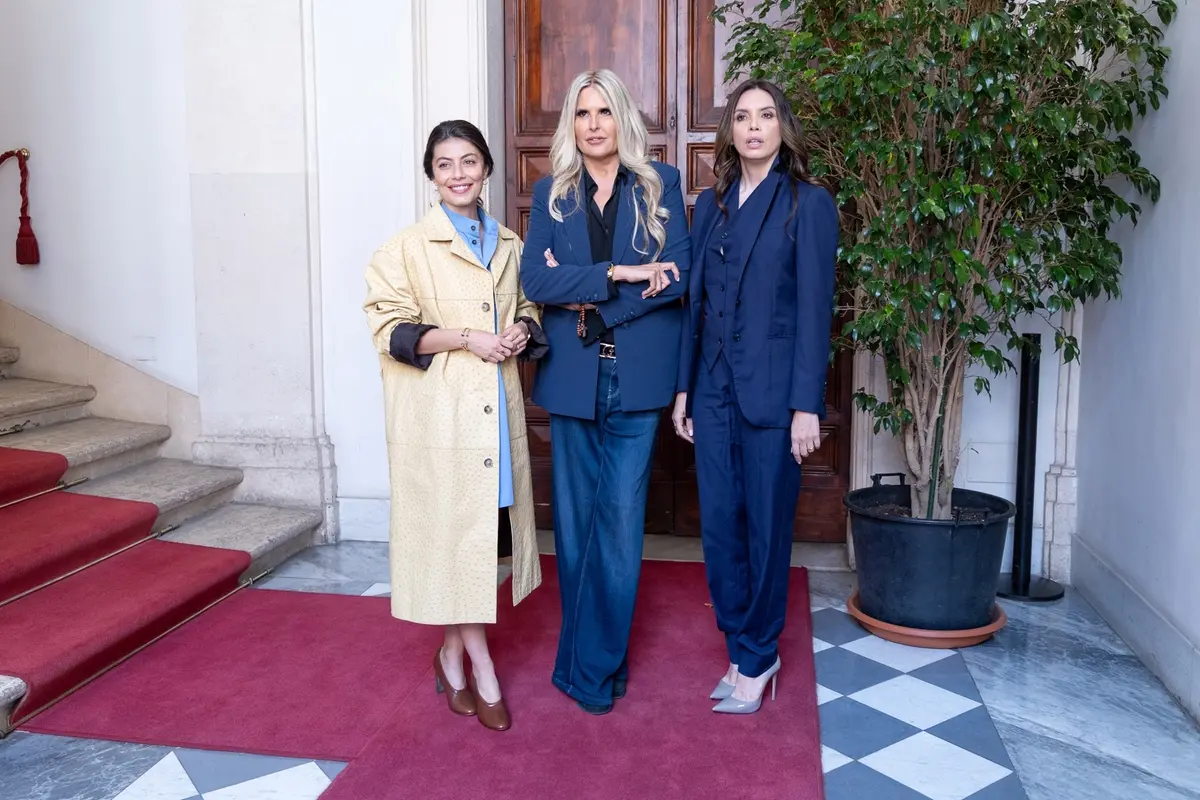 Tiziana Rocca con le giurate italiane di Taormina 2025: Alessandra Mastronardi e Ilenia Pastorelli - GRM Foto srl (concessione @webphoto)
