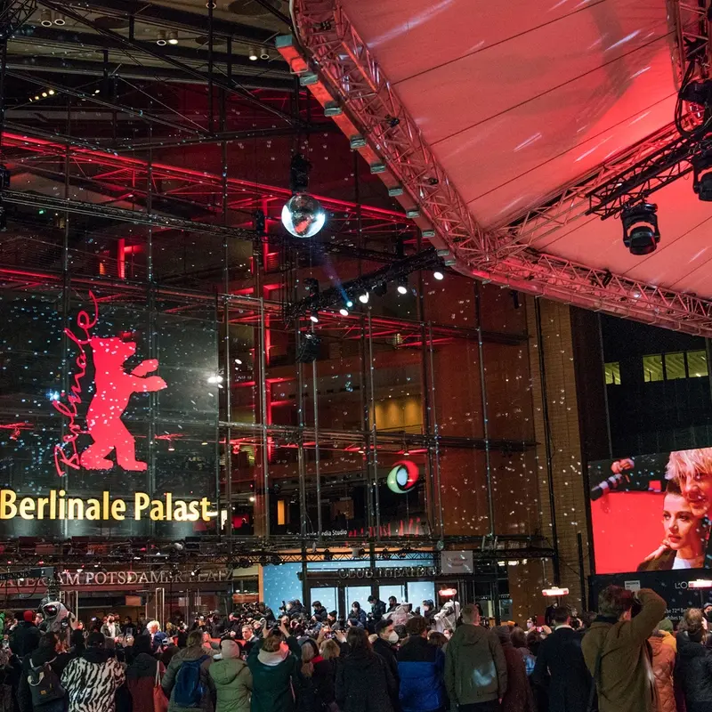 Tilda Swinton, Javier Bardem e altri artisti chiedono al Festival di prendere posizione su Gaza