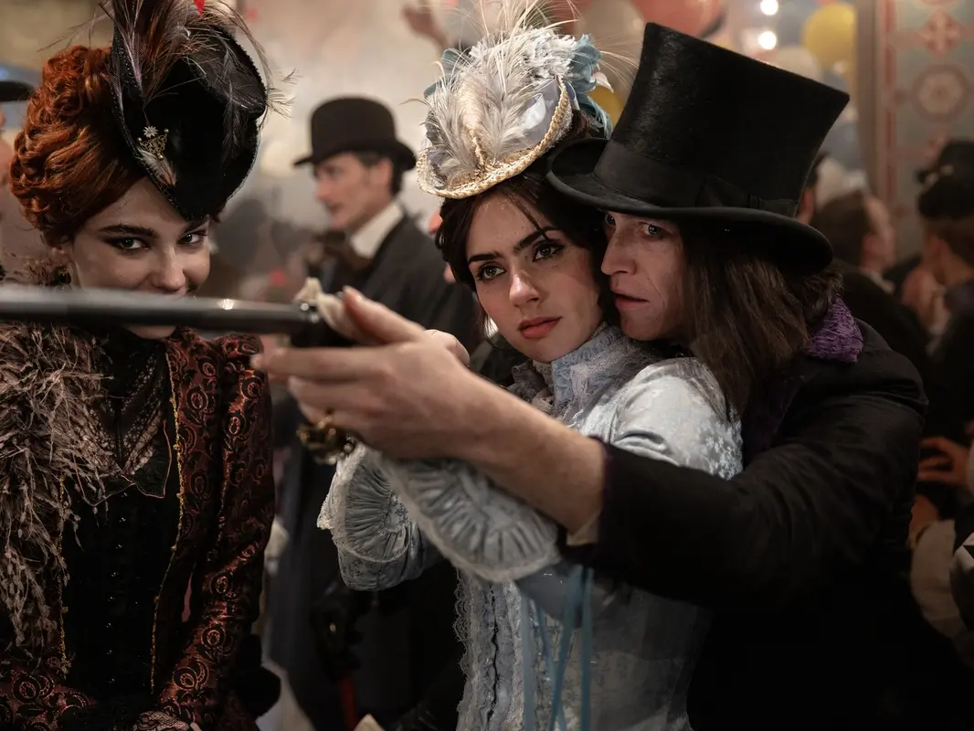 Dracula – L’amore perduto,\u00A0una fiaba pop spettacolare ma anemica, che trascolora le tensioni spirituali in un catechismo sbiadito