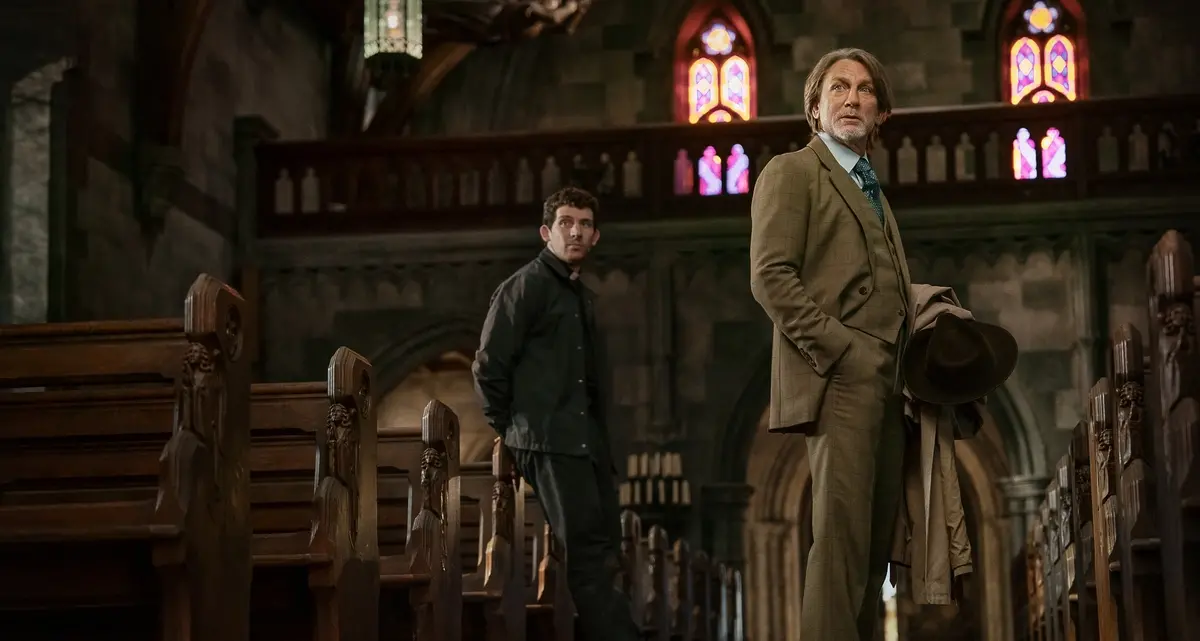 Wake Up Dead Man – Knives Out