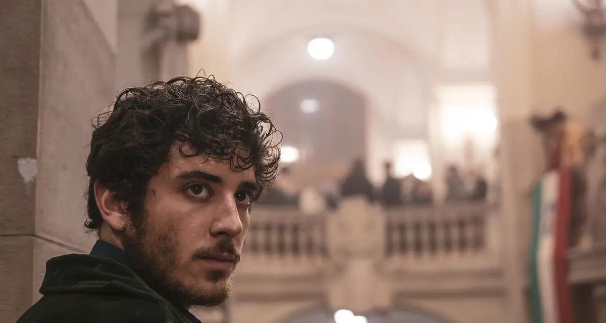 Alla festa della rivoluzione, Mr Nobody Against Putin e tutti i film in arrivo dal 16 aprile