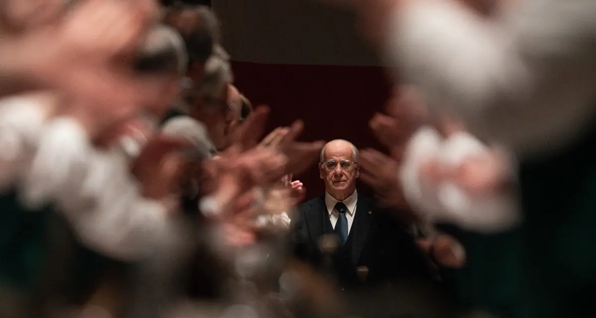 La Grazia, la bellezza del dubbio per Sorrentino con un grande Servillo. In Concorso