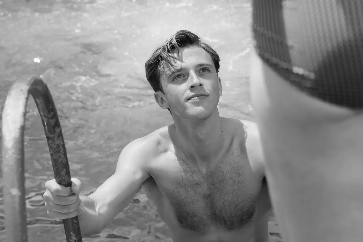 Benjamin Voisin in L’Étranger