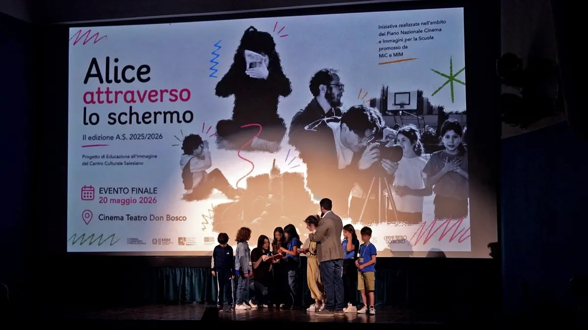 Pilar Fogliati sul palco