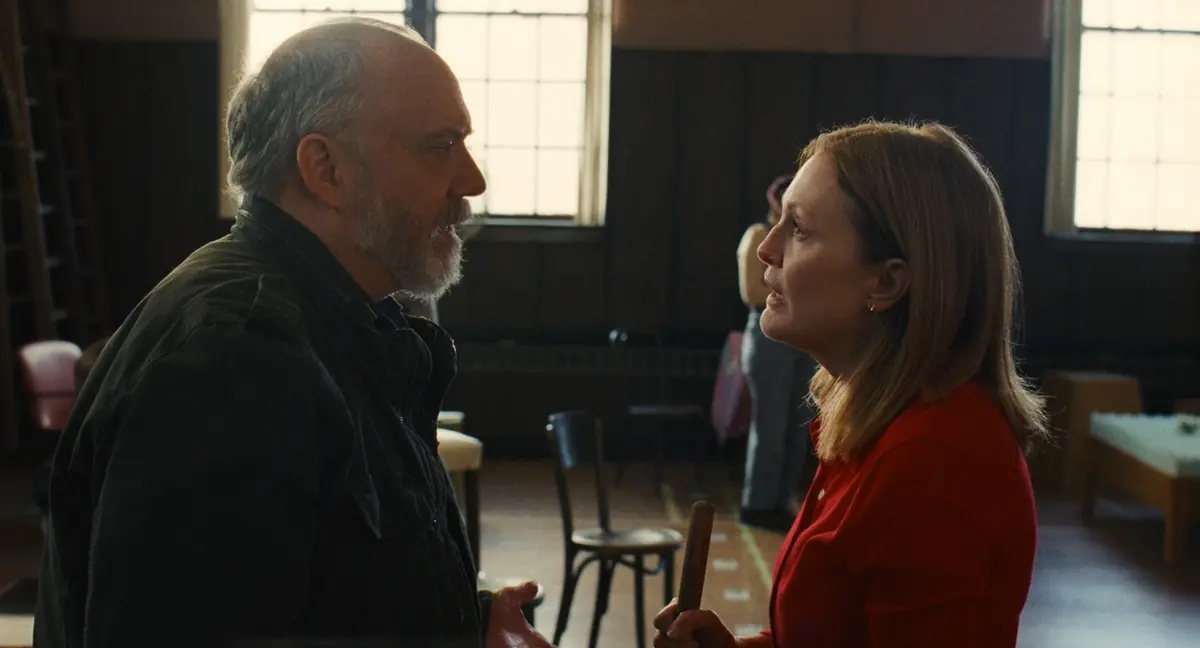Paul Giamatti e Julianne Moore in The Debut - Foto Matt Infante - Courtesy of A24