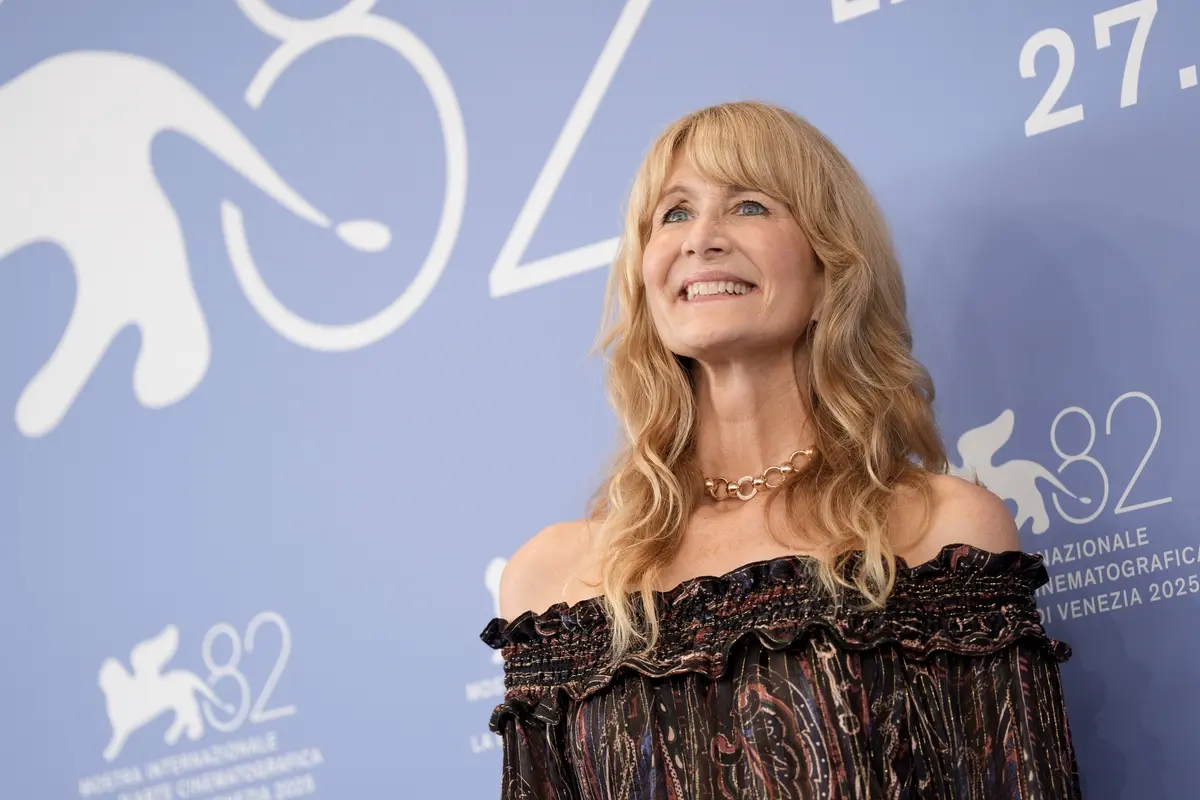 Laura Dern , Karen Di Paola