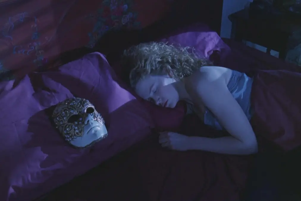 Eyes Wide Shut , Webphoto