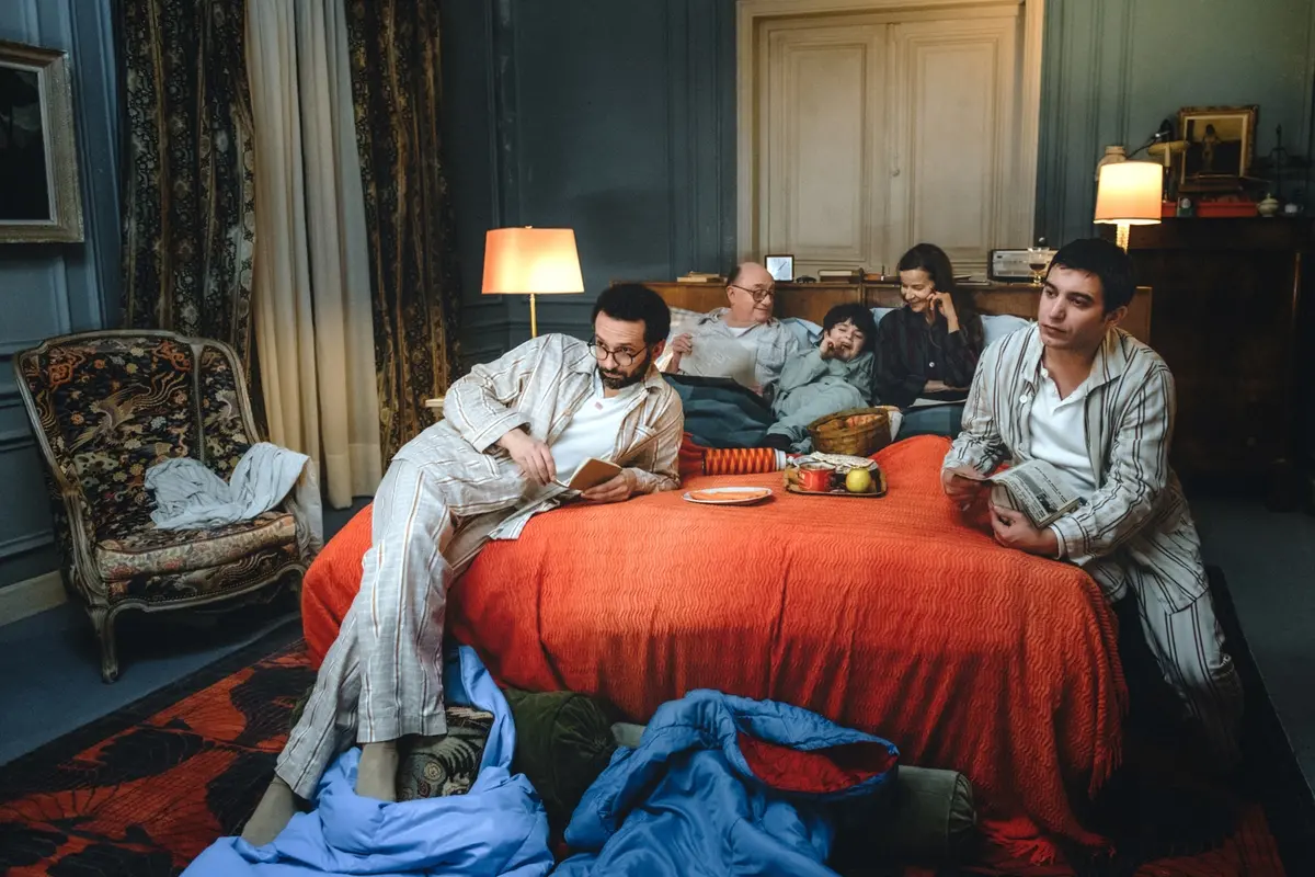 William Lebghil, Michel Blanc, Ethan Chimenti, Dominique Reymond e Aurélien Gabrielli in La cache