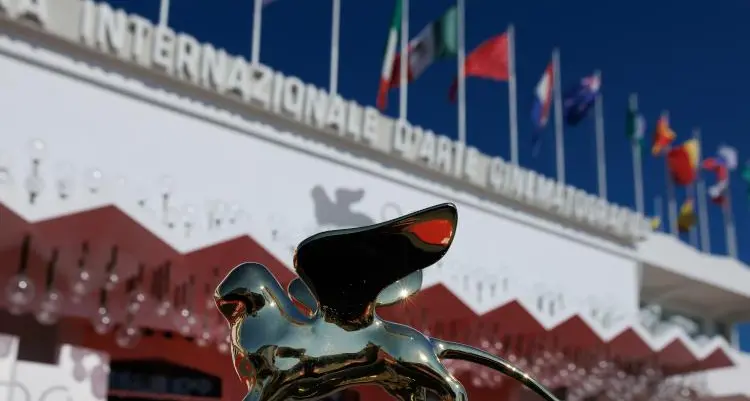 Venezia 83, fuori i giurati