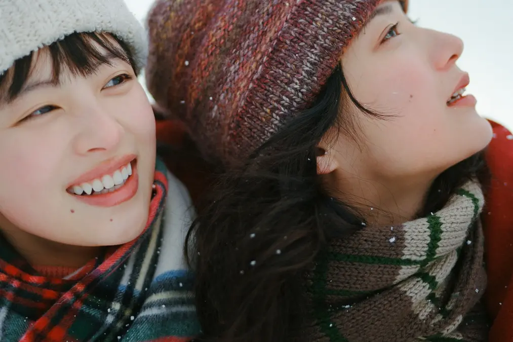 Natsuki Deguchi e Aju Makita in Look Back