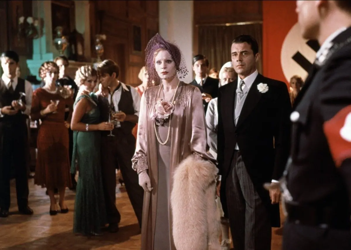 Ingrid Thulin e Dirk Bogarde in La caduta degli dei