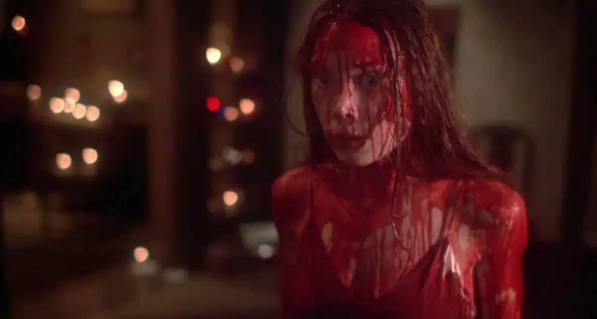 Carrie ha 50 anni: perché l’horror di Brian De Palma è ancora un capolavoro