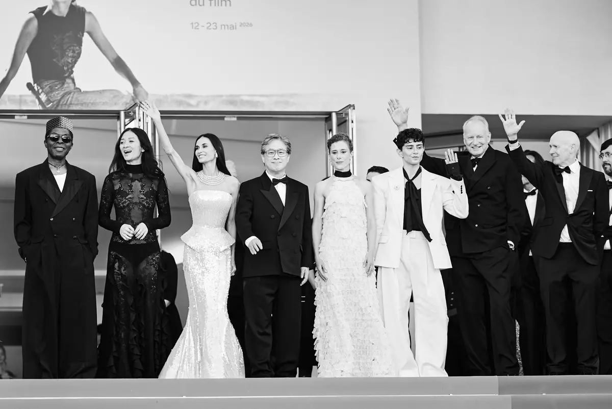 La giuria internazionale: Isaach de Bankolé, Chloé Zhao, Demi Moore, Park Chan-wook, Laura Wandel, Diego Céspedes, Stellan Skarsgård, Paul Laverty (foto di Karen Di Paola)