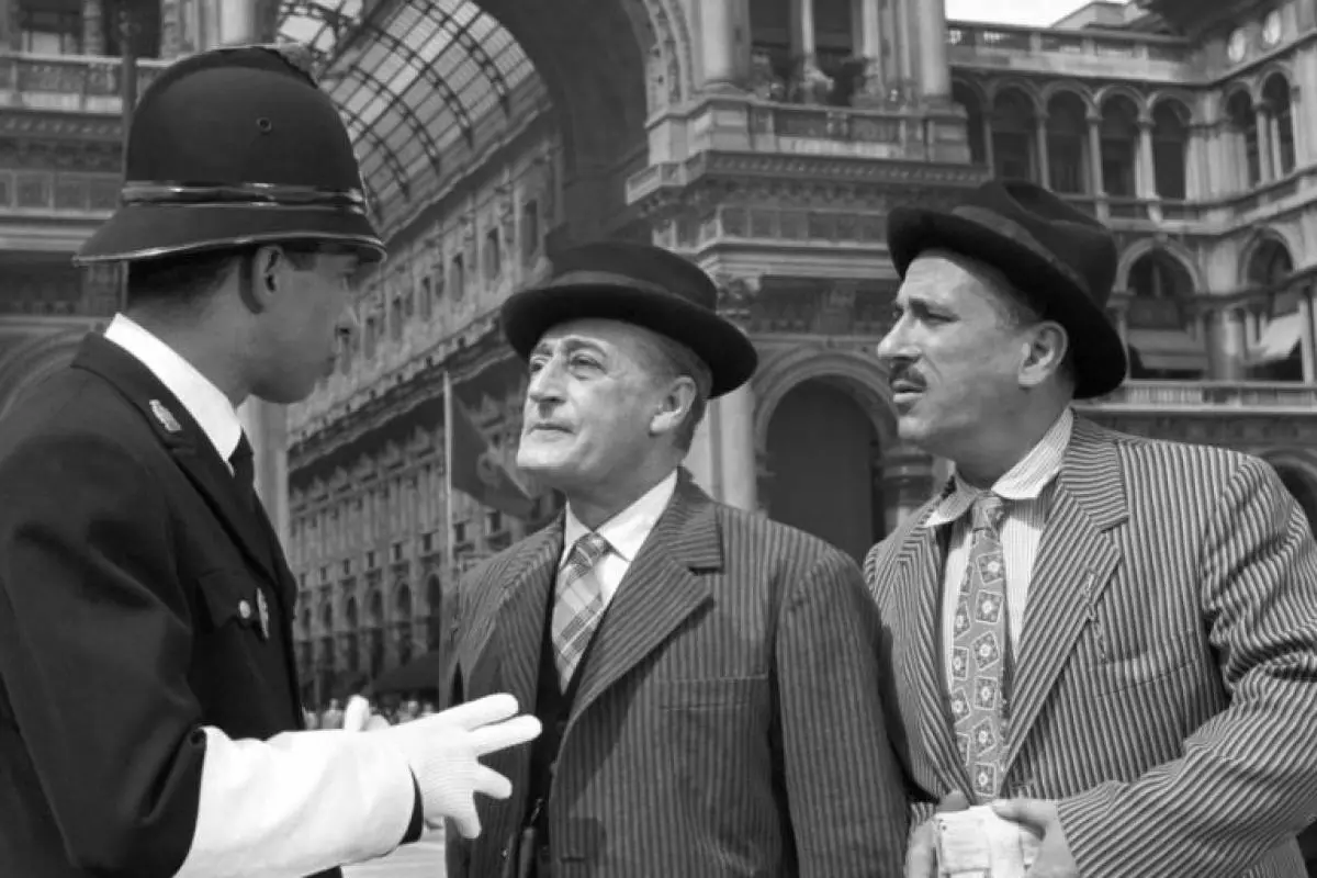 Tot\\u00F2, Peppino e la\\u2026 malafemmina
