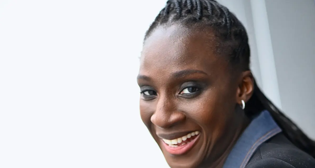 Cannes, Eye Haïdara e la “banalità” felice di una maestra di cerimonie