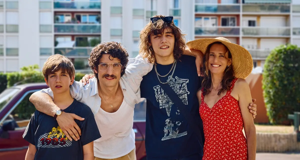 Just an Illusion – La mia famiglia quasi perfetta