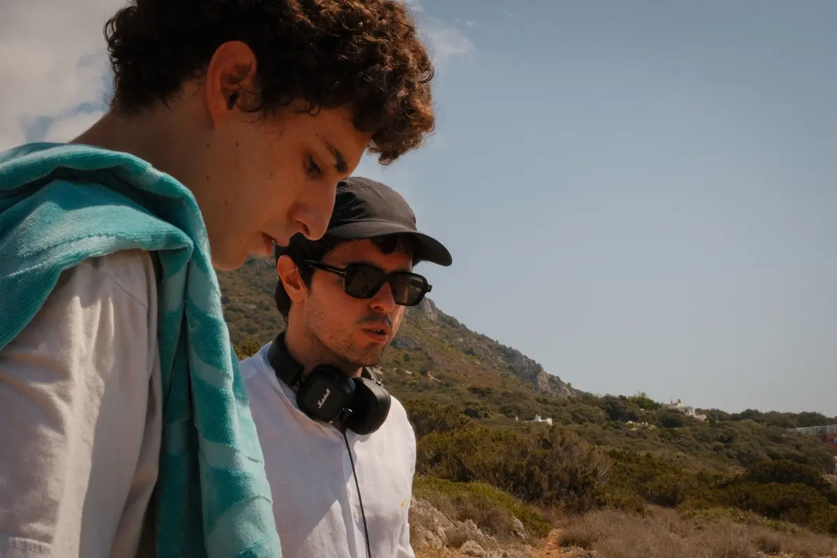 Filippo Scotti e Lorenzo Tardella sul set di La camera lucida