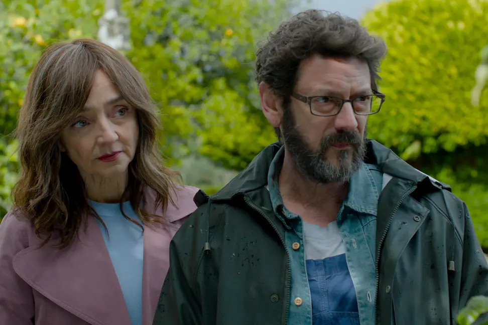 Maria de Medeiros e Manolo Solo in La villa portoghese , Bendita Film