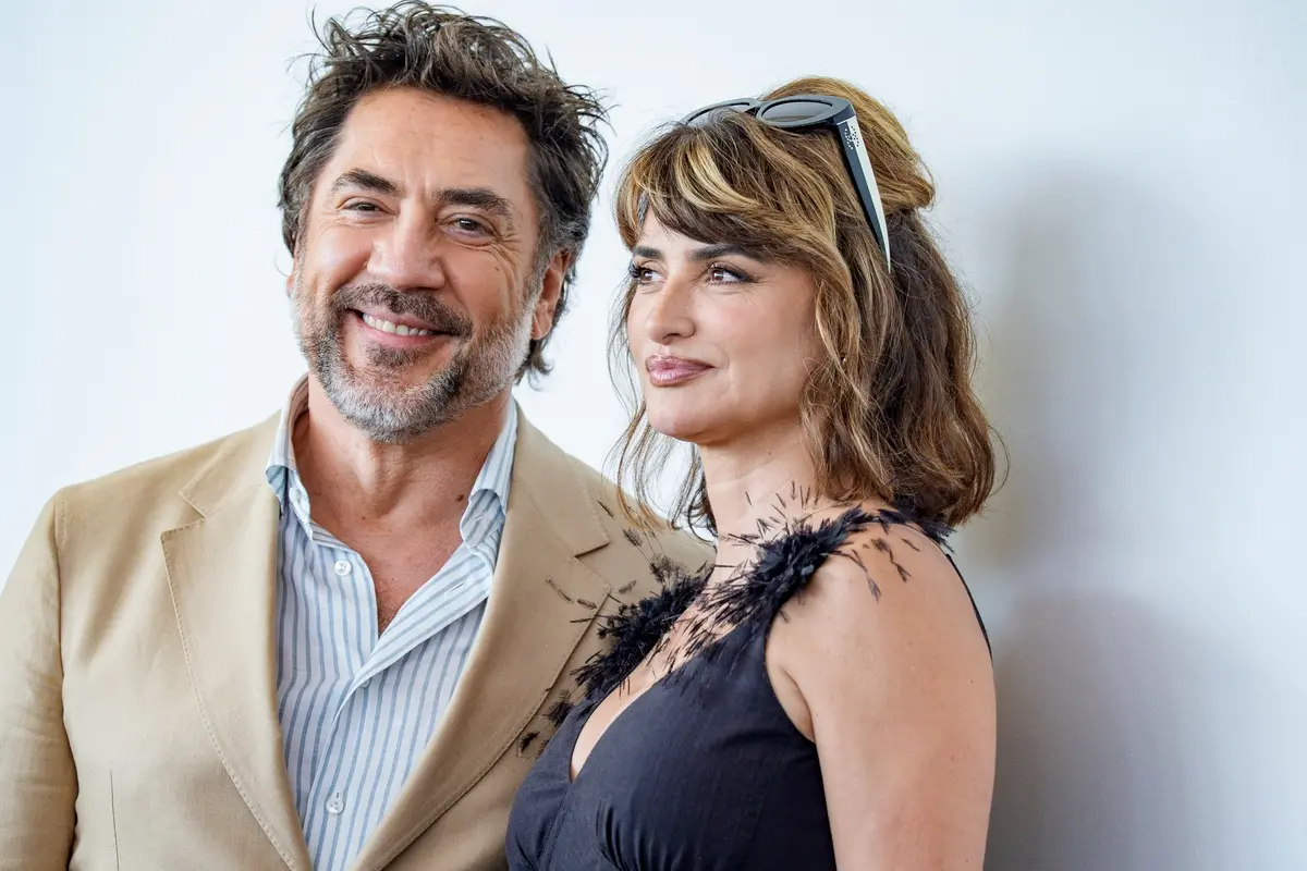 Javier Bardem e Pen\\u00E9lope Cruz , Karen Di Paola