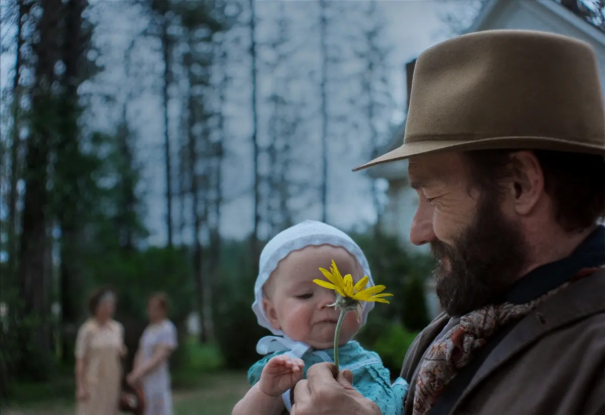 Train Dreams. (Featured) Joel Edgerton as Robert Grainier in Train Dreams. Cr. BBP Train Dreams. LLC. © 2025.