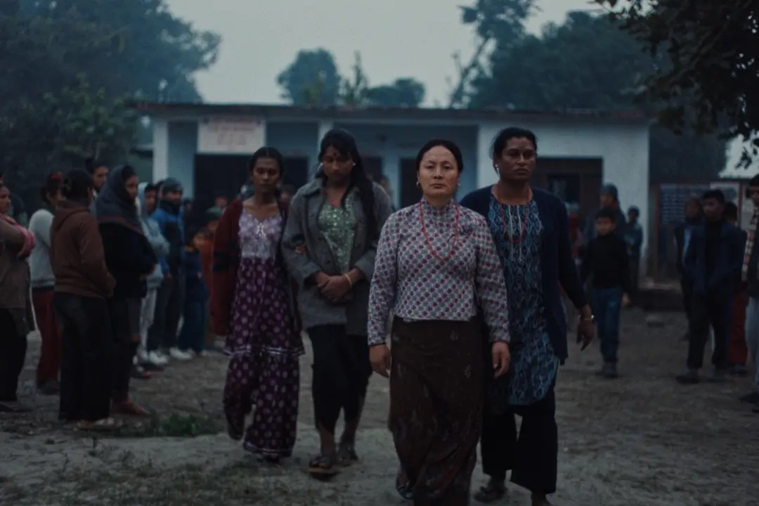 Elephants in the Fog @ Underground Talkies Nepal - Les Valseurs - DGS