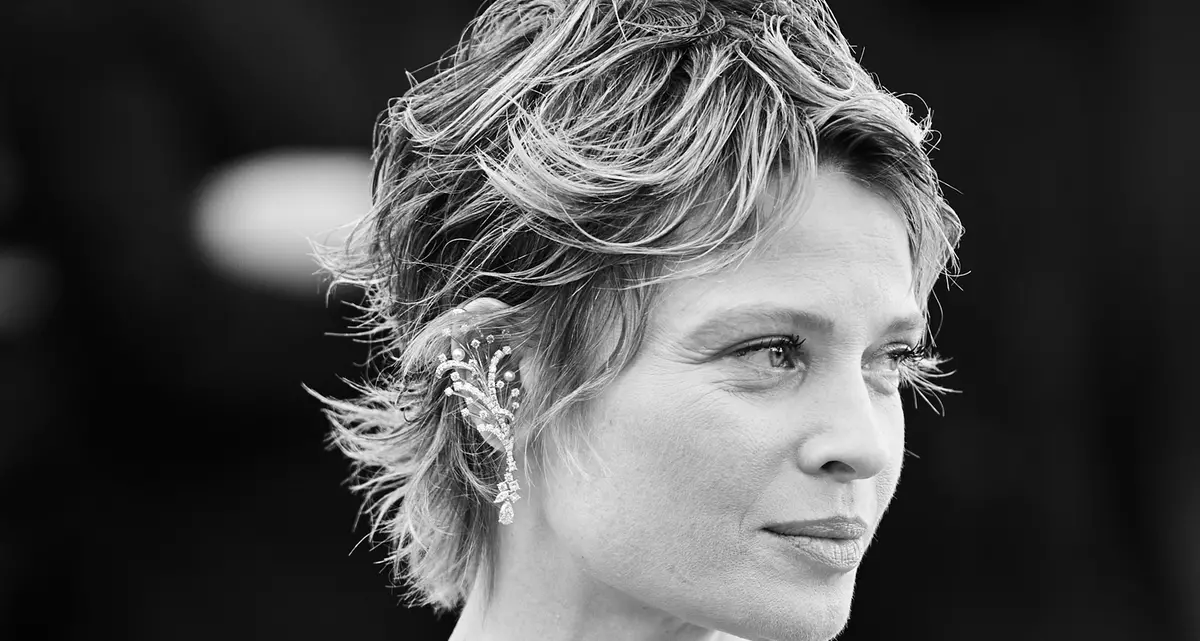 Cannes 79, il red carpet di La vie d’une femme (Concorso)