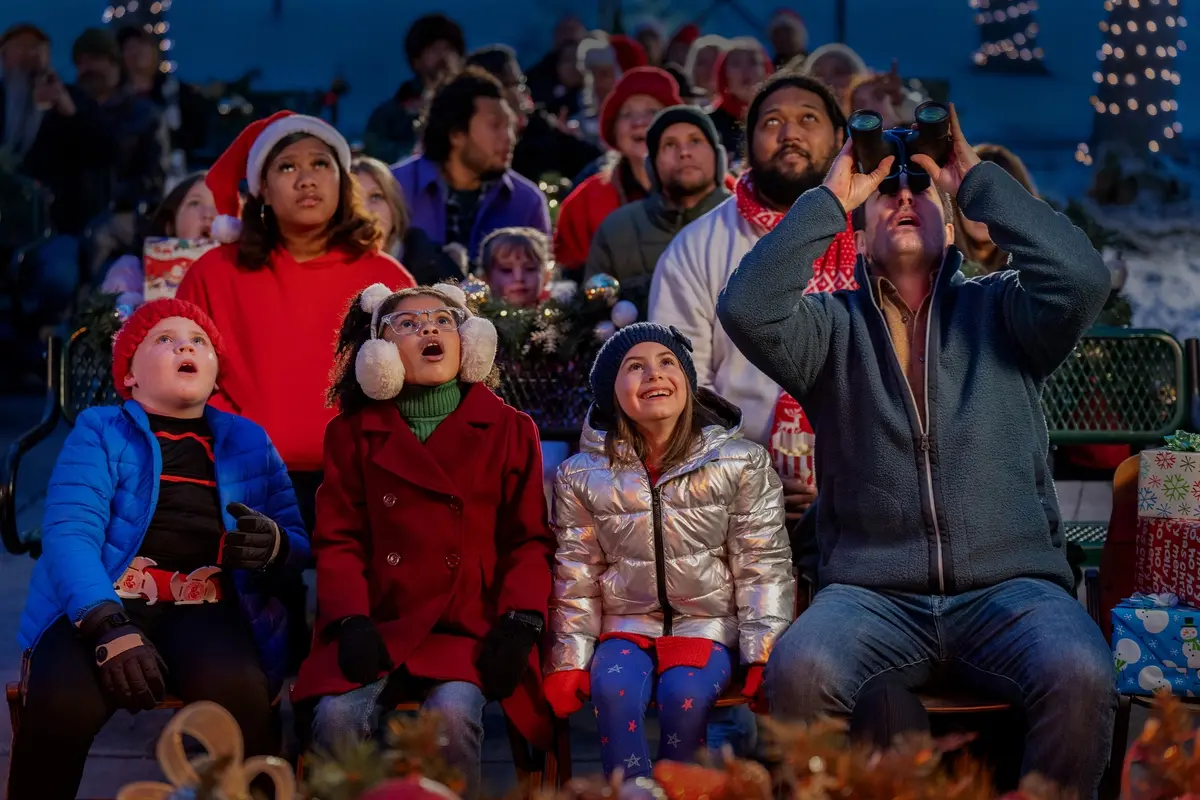 Best. Christmas. Ever! Cr. Scott Everett White/Netflix © 2022