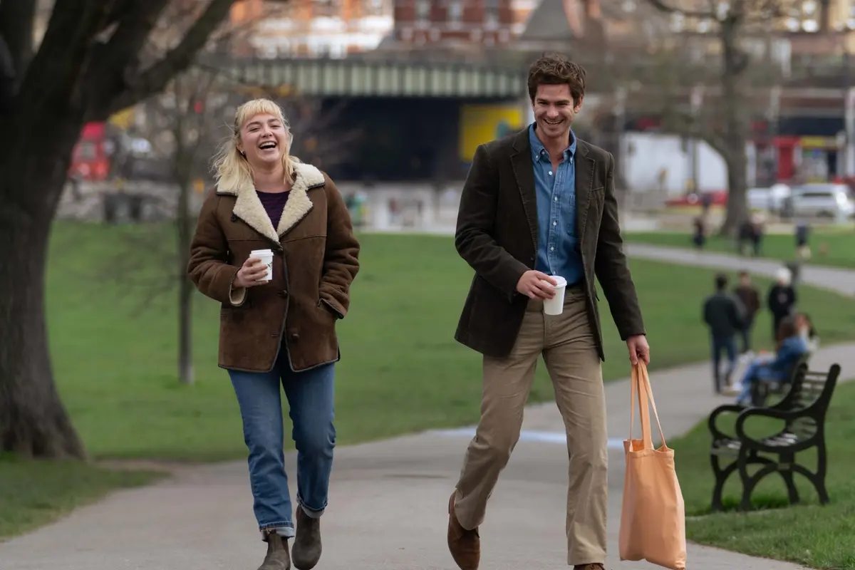 Florence Pugh e Andrerw Gareield in We Live In Time , Studiocanal/Toronto Film Festival