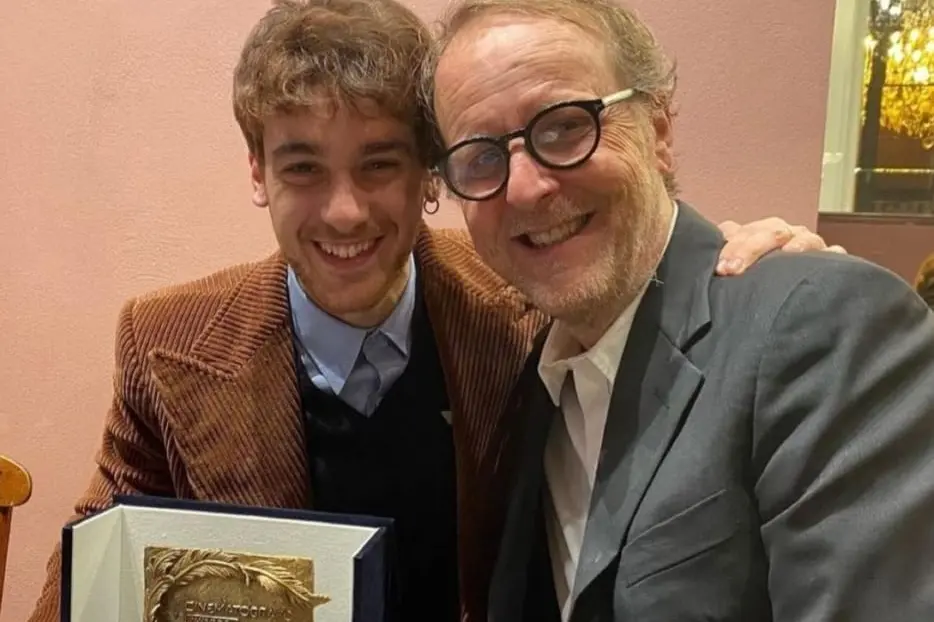 Federico Cesari e Francesco Bruni premiati con il Navicella Serie per \"Tutto chiede salvezza\" (credits Karen Di Paola)