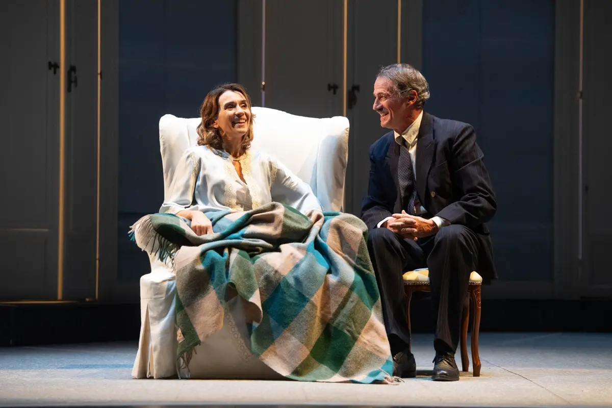 Teresa Saponangelo e Claudio di Palma in Sabato, domenica e lunedì nella messa in scena di Luca De Fusco
