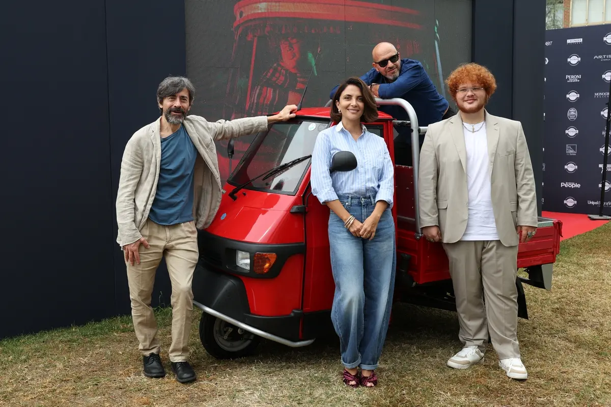 Luigi Lo Cascio, Claudia Potenza, Beppe Tufarulo e Riccardo Maiello , Rocco Giurato per Rai Cinema