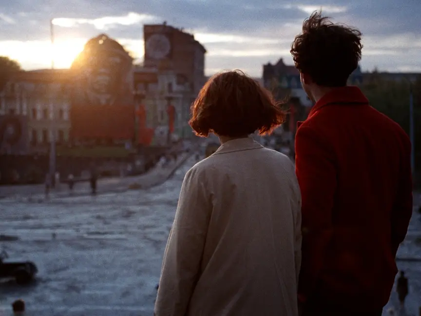 DAU, il “film-madre” del progetto ventennale di Ilya Khrzhanovsky, un’esperienza a tratti allucinante per ragionare sulla fallacia dell’illusione individuale nei totalitarismi. In Concorso 