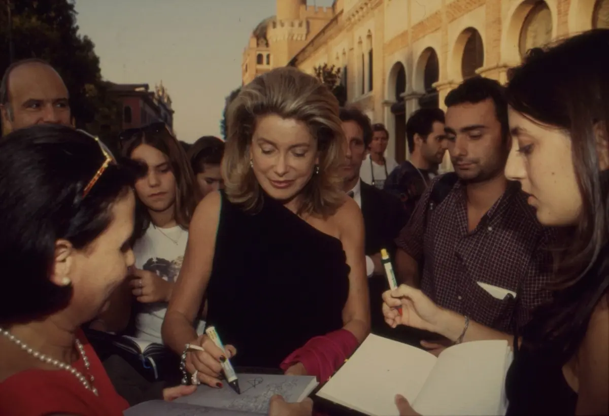 Catherine Deneuve alla Mostra del Cinema di Venezia 1999