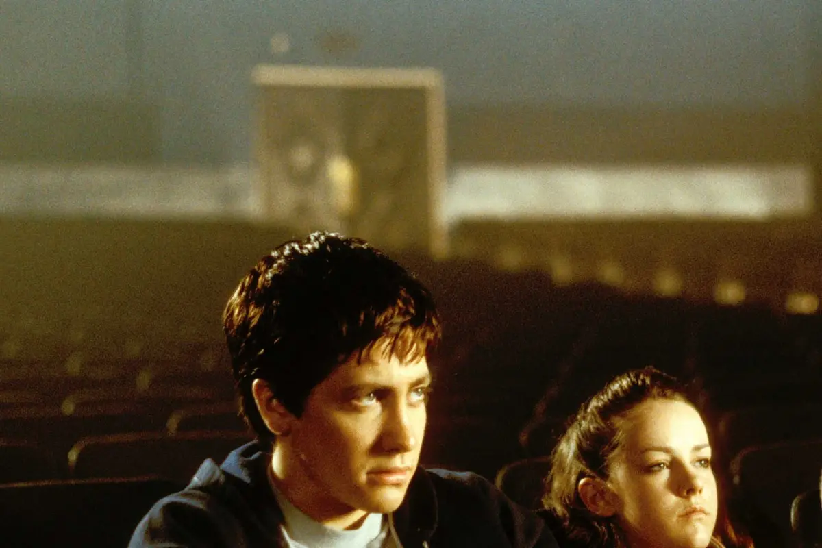 Jake Gyllenhaal e Jena Malone in Donnie Darko - WEBPHOTO