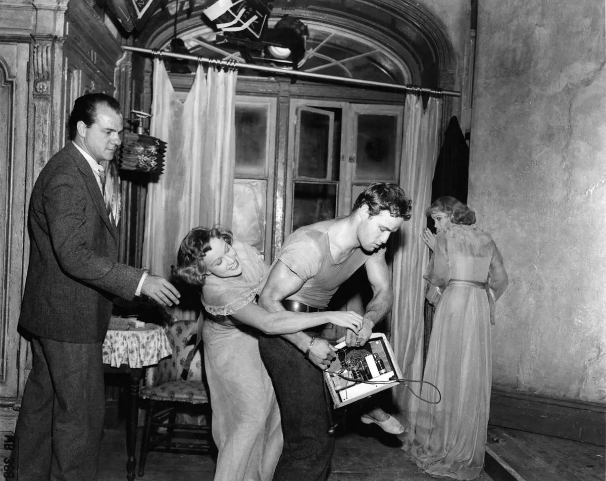 Karl Malden, Kim Hunter, Marlon Brando e Vivien Leigh in Un tram che si chiama Desiderio